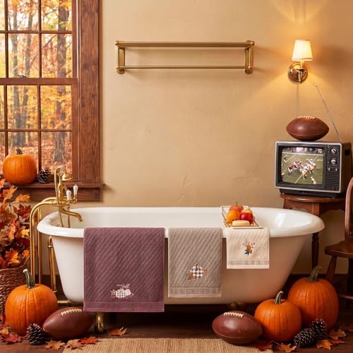 Peryiter 3 Pack Plaid Autumn Pumpkin Decorative Bath Towel Set - Image 3
