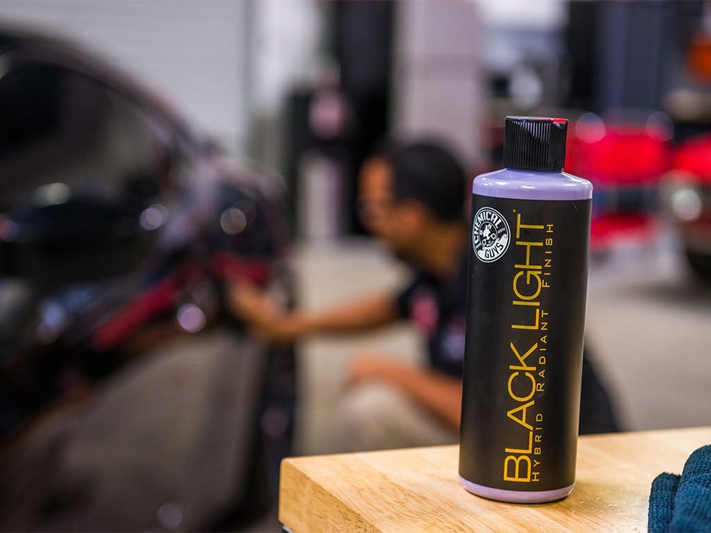 Chemical Guys GAP 619 16 Black Light Hybrid Radiant Finish, Glaze & Sealant, (Safe for Cars, Trucks, SUVs, & More) for Black and Dark Colored Cars, 16 fl oz