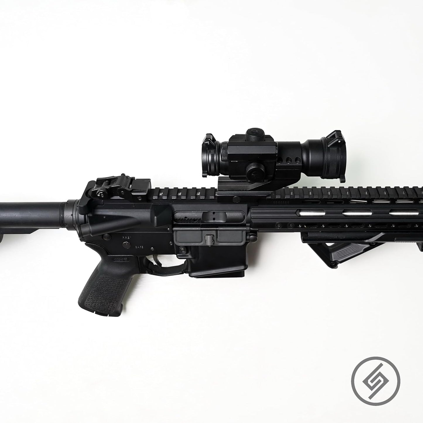 Spartan Mounts Locking .223/5.56 Rifle Mount Wall Display | Low Profile Floating Design Vertical and Horizontal Mounting Solution | Gun Room Safe Storage Organzation | Made in USA